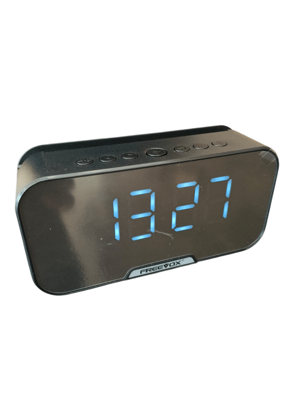 Radio reloj1-Photoroom